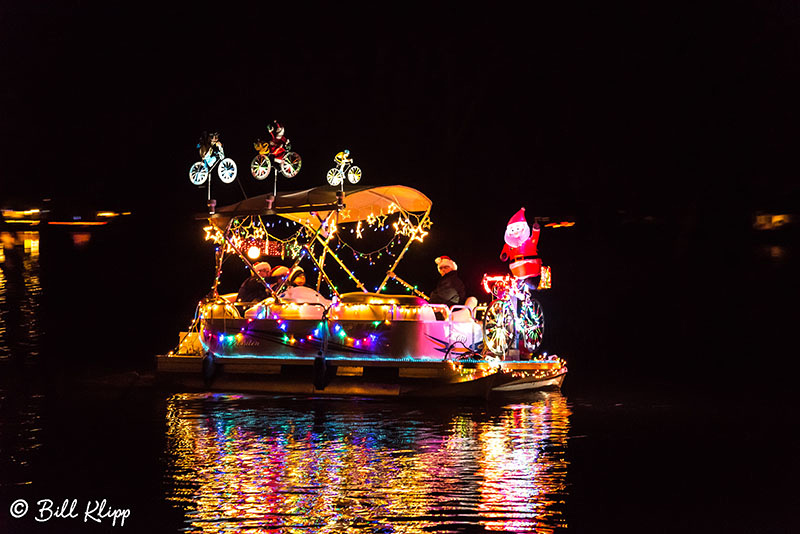 Willow Lake Lighted Boat Parade, Photos by Bill Klipp