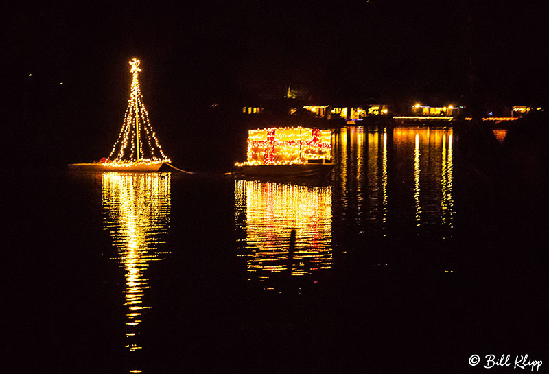 Willow Lake Lighted Boat Parade, Photos by Bill Klipp