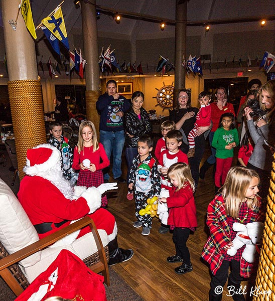 Willow Lake Lighted Boat Parade, Photos by Bill Klipp