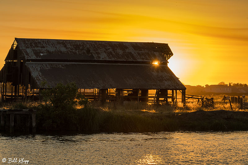 Sunset Discovery Bay Barn Photos by Bill Klipp