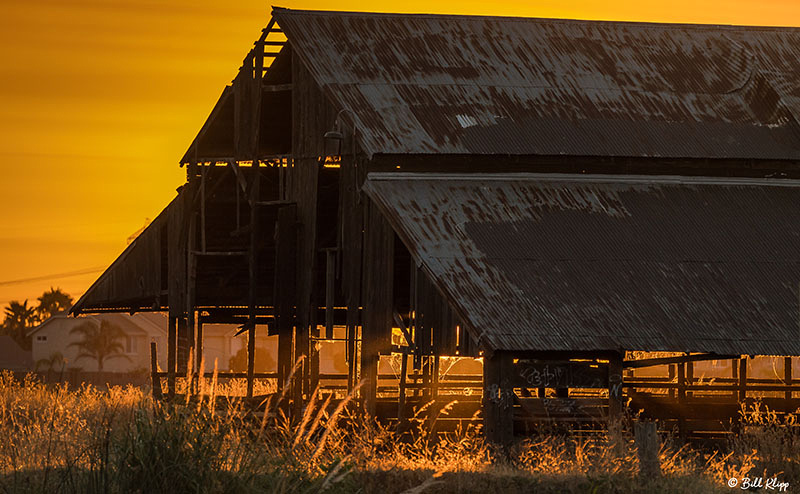 Sunset Discovery Bay Barn Photos by Bill Klipp